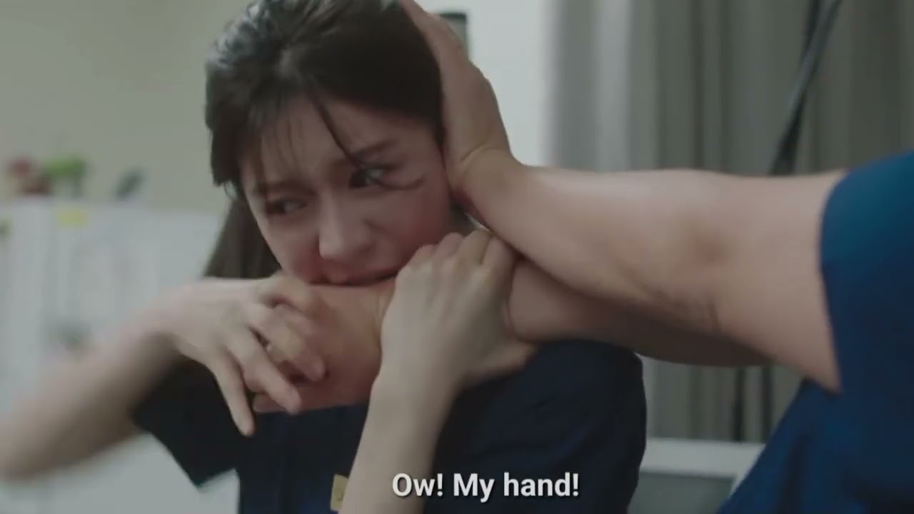 Resident Playbook Ep - 11 She bit him 😂