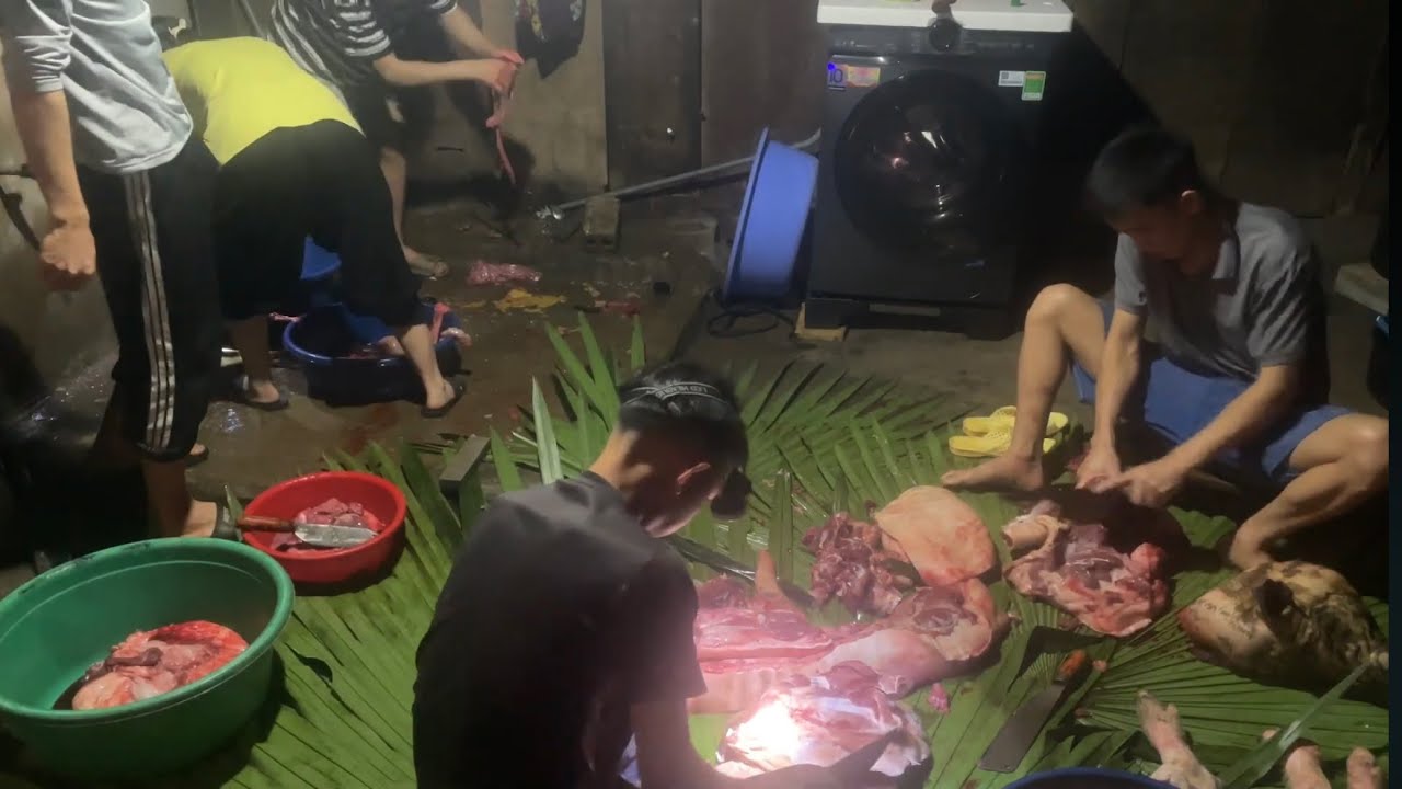 Dậy sớm để mổ lợn tết 28/12