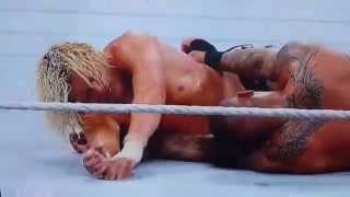 Seth Rollins butt flex