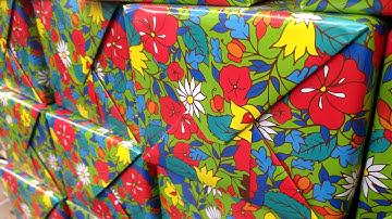 Cpack Ltd - Giftwrap 3000 Giftwrapping System