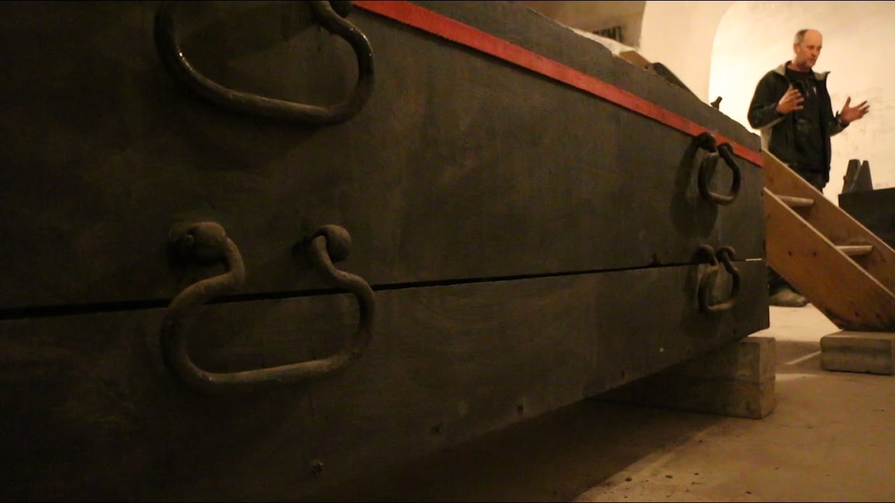 LC video: Exclusieve beelden koninklijke grafkelder Leeuwarden