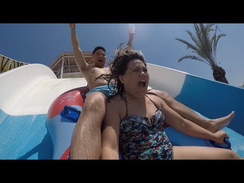 Video: Een Toerist Die In Een Resort In Antalya Rustte, Fotografeerde Een UFO - Alternatieve Mening