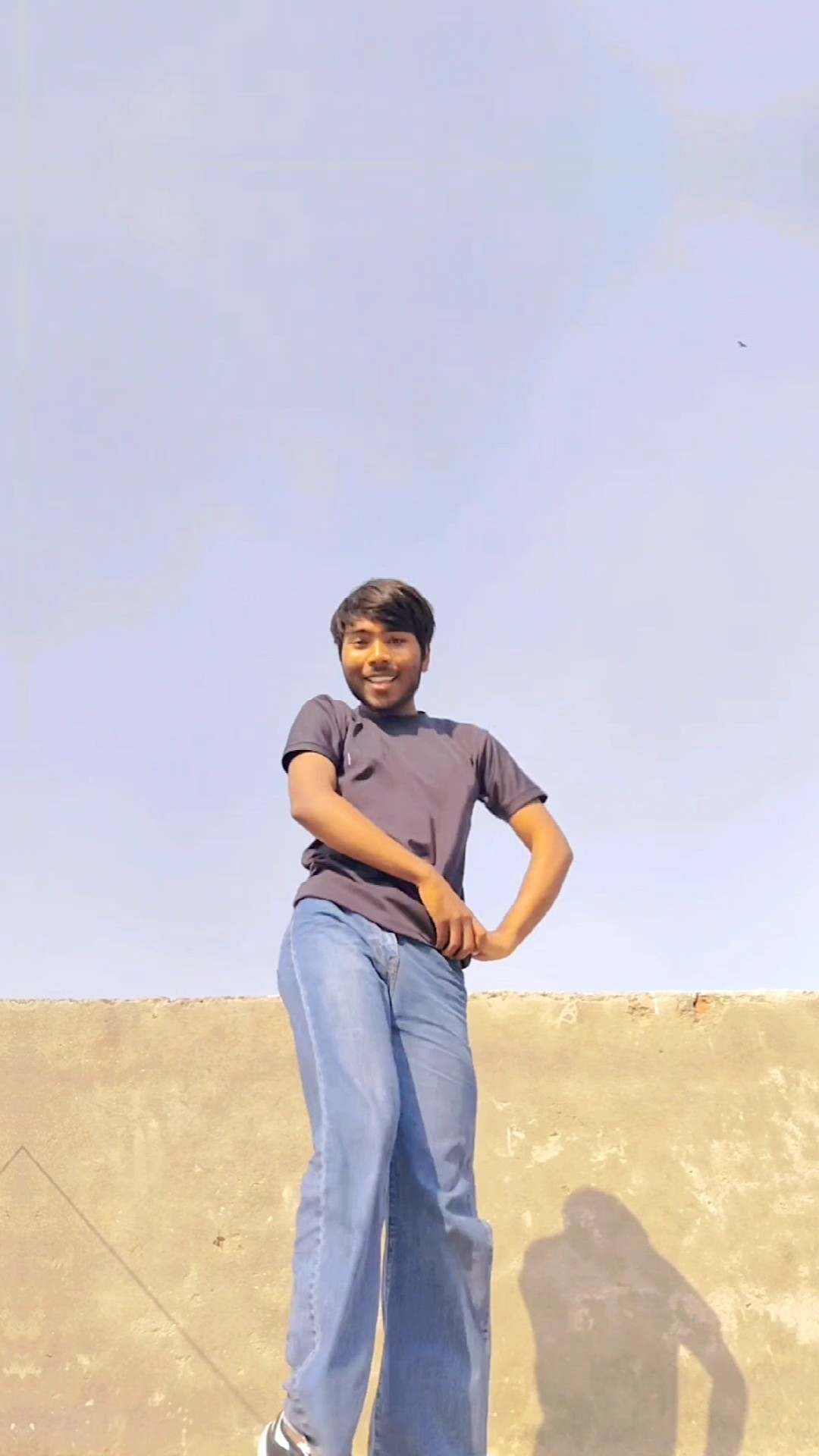 Dekhta Hai Tu Kya l Dance Cover l Vinod l #dekhtahaitukya #trending #shortsdance #dance #viralreels