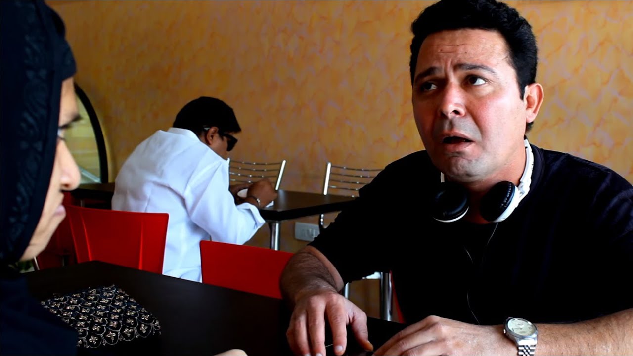 Shahrukh ya Salman (short film) Starring "Saleem Pheku" - With English sub-titles