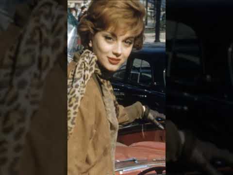 Обнаженная Мари-Элен Арно Принимает Душ – Гимназистки 1957 Обнаженная Мари-Элен Арно Принимает Душ – Гимназистки 1957