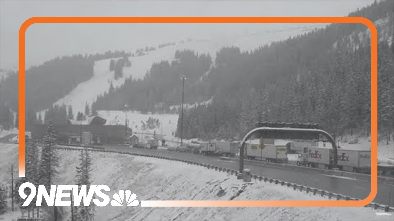 Snow falls in Colorado mountains in Winter Storm Warning - YouTube