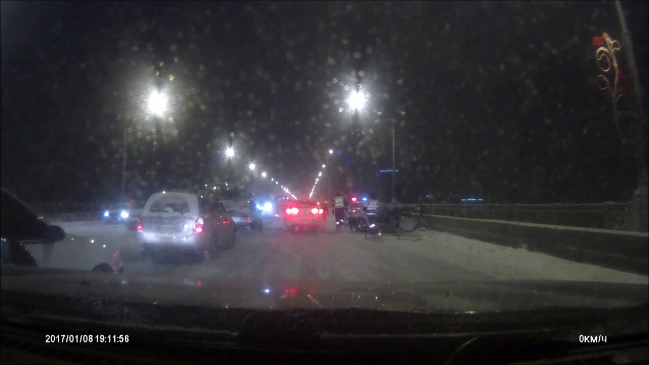 ДТП Красноярск Коммунальный мост 08 01 2017 ДТП Красноярск Коммунальный мост 08 01 2017