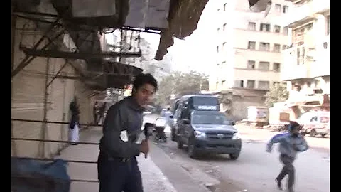 Lyari, Karachi, Pakistan Under Fire — Journalist Attacked; Police Officer Among 7 Dead, 20 Injured