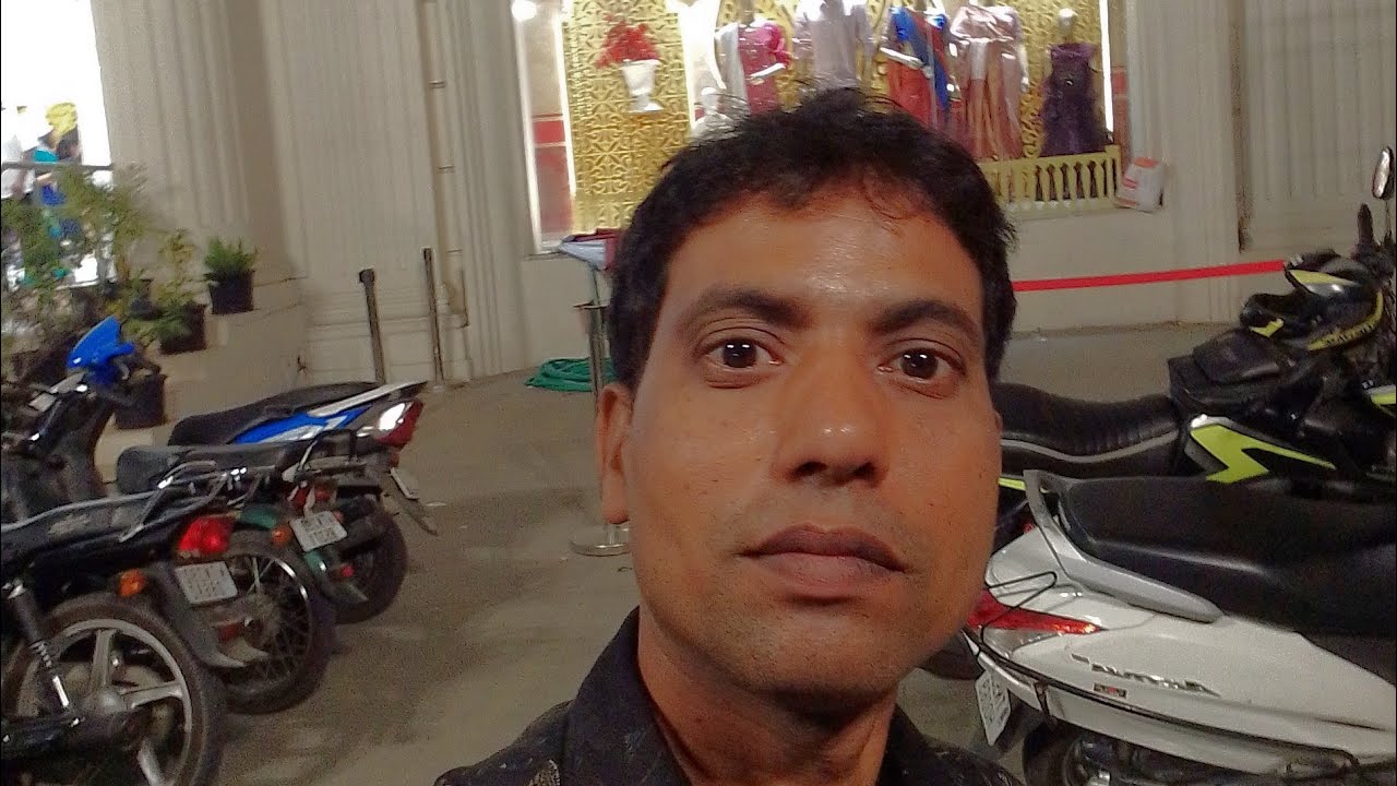 Biltanjee  is live dekhiae kya kar rahe hain