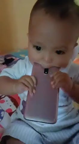 Video Senang aripin gepeki hp terus hp di pangani #Shorts