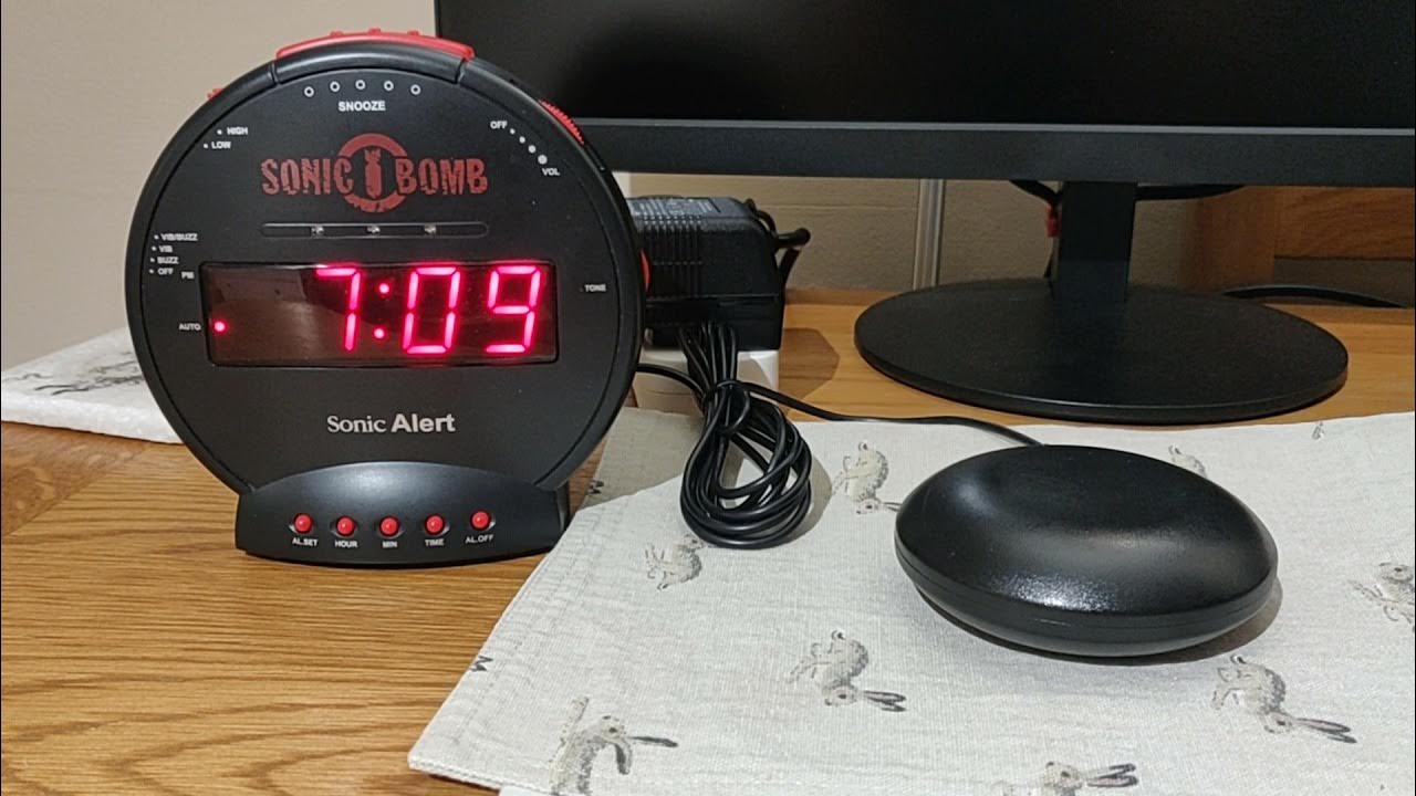 SUPER LOUD Sonic Bomb Alarm Clock with Bed Shaker UK Version SBB500SS