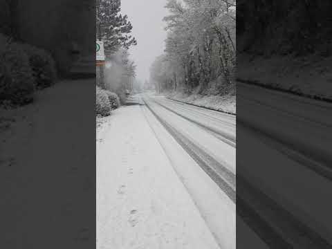 Video: Zašto Snijeg škripi