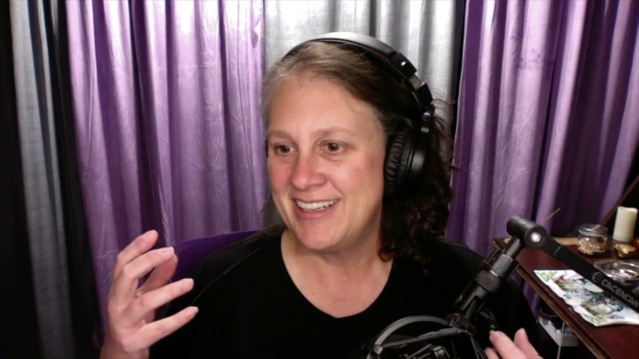 EP 33 – Witch’s Pantry  Herbs for Winter Wellness