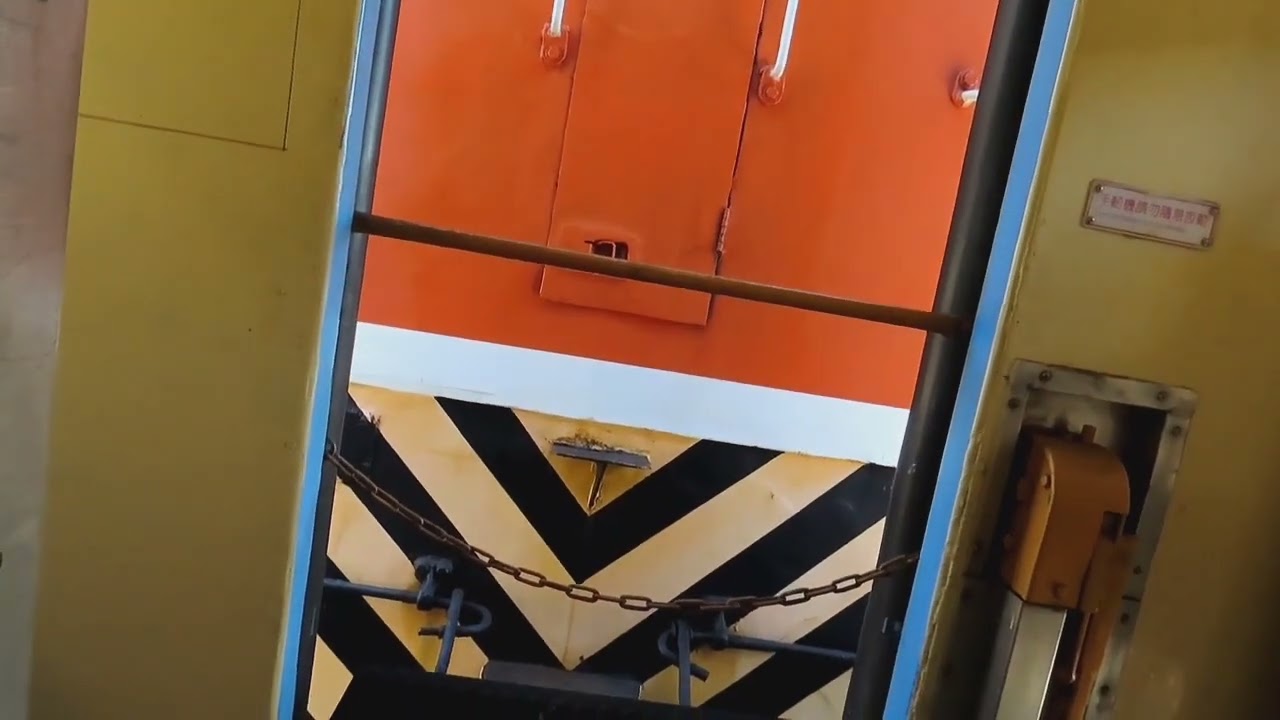 R100型柴電機車引擎起步聲