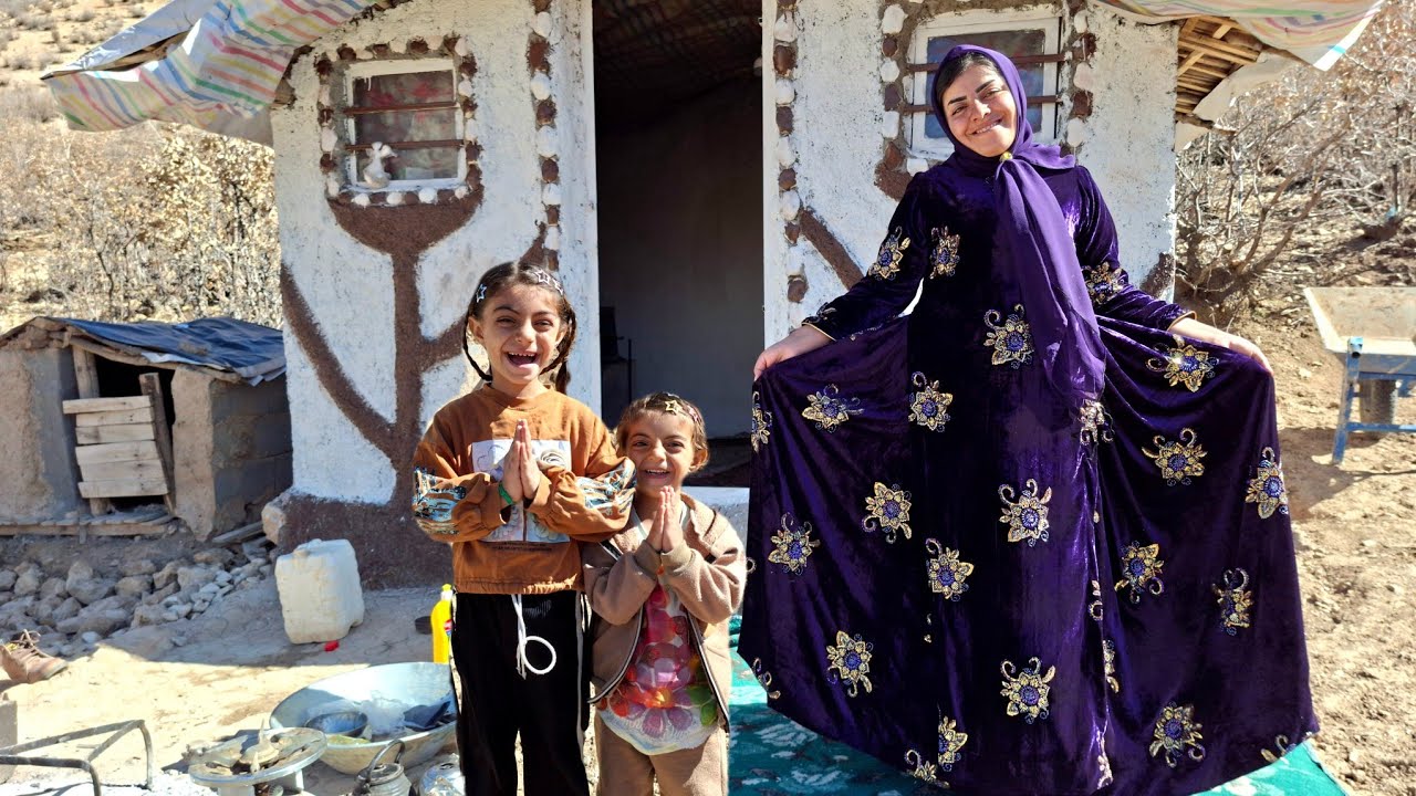 Неожиданный подарок: мама Захры в новой одежде после многих лет бедности.