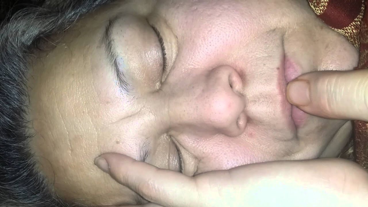 Wife snores hubby plays