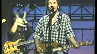 Video thumbnail of "glory days -live - bruce spingsteen"