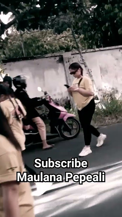 🤩jalan🤣sambil motret #viral #reaction #new #respect #boy #idea #baby #funny #cute #short #story #why