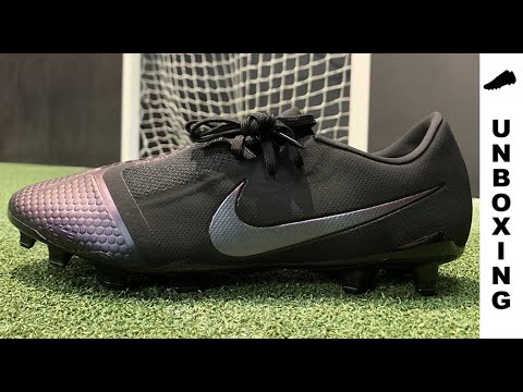 nike phantom venom