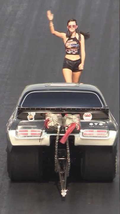 Back Up Girls! The CHAOS ‘Bugs’ are the best in the business! #dragrace #motorsports #racing #fast