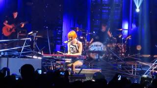 Paramore - When It Rains 11-8-13