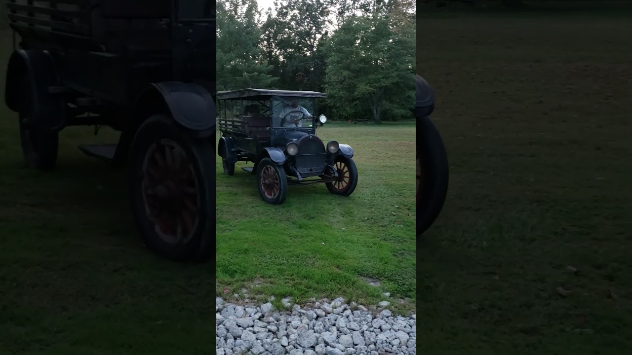 1919 Oldsmobile truck!