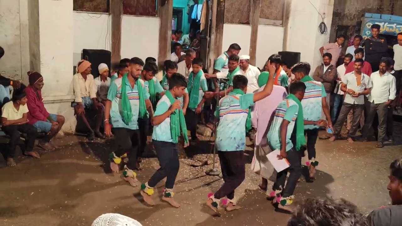 ಶ್ಯಾಂತದಿಂದ ಕುಂತ ಕೇಳರಿ ನೀವು ಸರ್ವಜನ ಕೈ ಮುಗುದ ಹೇಳತೀವಿ ಆದ ಕತನ ರೇವತಿ ಪದ ||