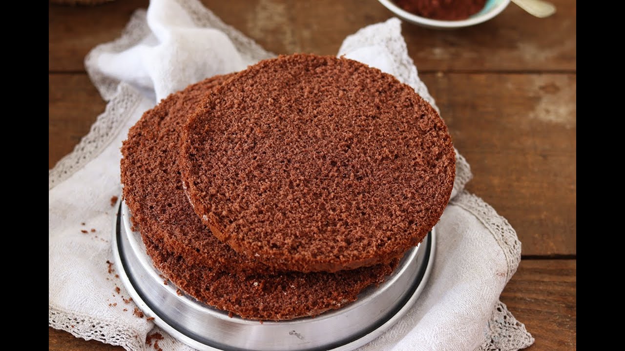 Pan di Spagna al cacao | Senza glutine, senza mix commerciali, senza lievito e senza burro.