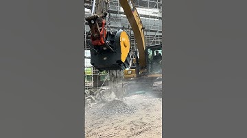 #bucket #automobile  #excavator #lifeisbutadream #attachment #machine #youareoneofakind