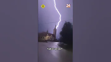Nevjerojatna snimka: Udar munje u crkvu u Brdovcu #shorts