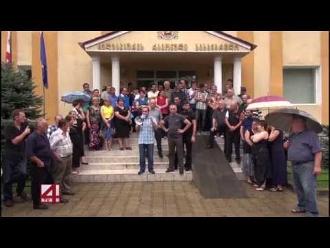 ხელვაჩაურში მიწებზე დავა გრძელდება