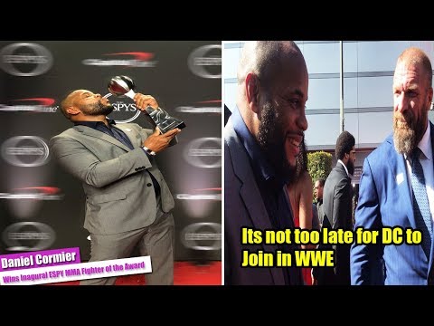 daniel-cormier-won-the-inagural-espy-mma-fighter-of-the-year-award