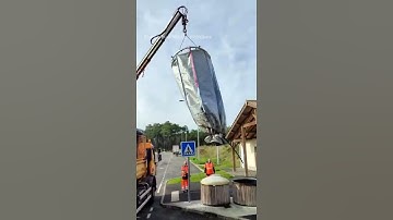 Garbage removal in rest areas @France #travelvideos#shorts #youtubeshorts