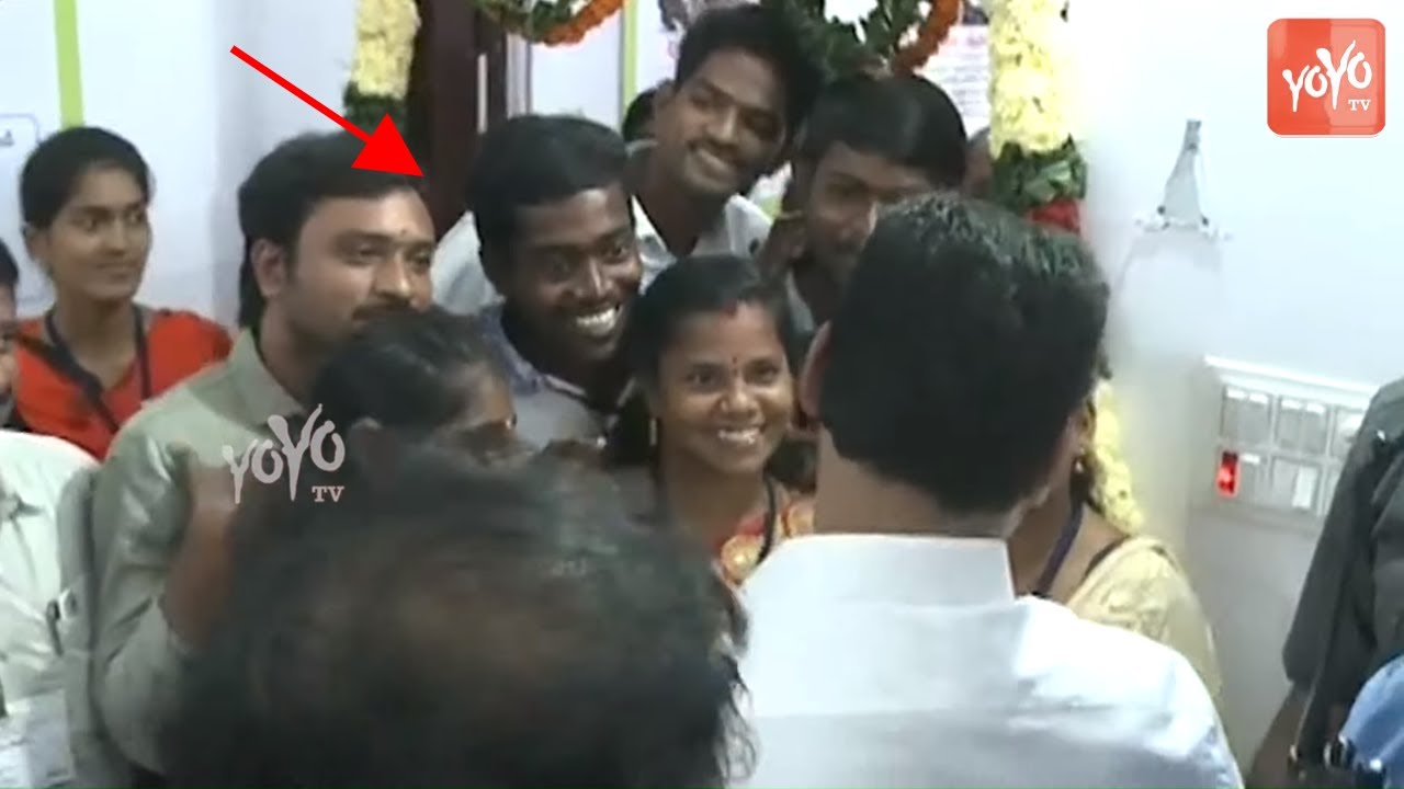 YS Jagan Great Interaction With AP Grama Sachivalayam Employees | AP News | YOYO TV Channel
