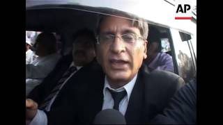 Lawyers gather for 'Long March' against Musharraf