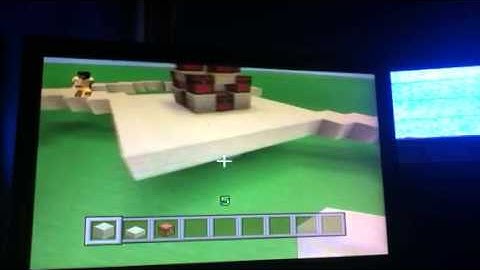 Minecraft Xbox 360 how to build a hunger games spon