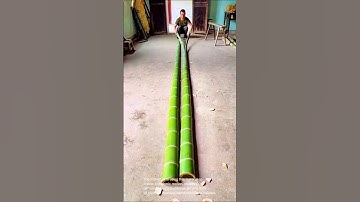 The process of splitting bamboo in the middle
