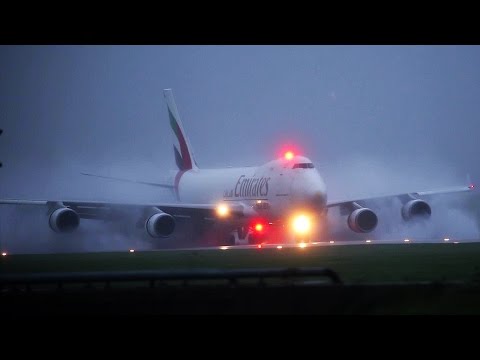B747 Emirates super wet reverse thrust 2015 vs 2012 recordings