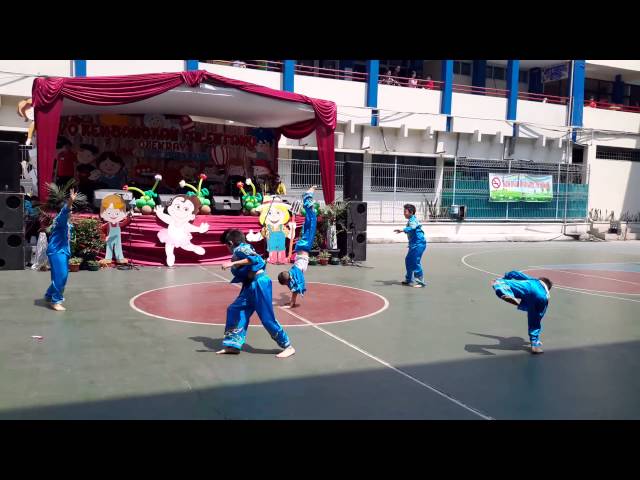 Tari Kicir-Kicir — Open Day SDK 6 BPK Penabur 2015 class=