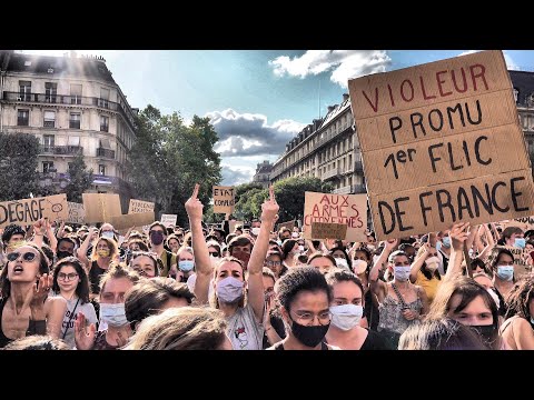 Les femmes manifestent contre « le remaniement de la honte »