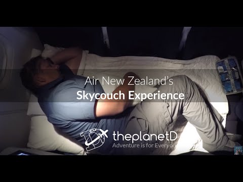 Video: Air New Zealands Skycouch-sæder Lader Forældre Og Babyer Ligge Ved Siden Af hinanden