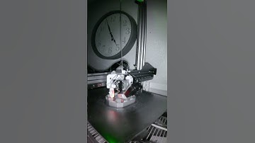 D&D dice box - 8 dice, with miniature