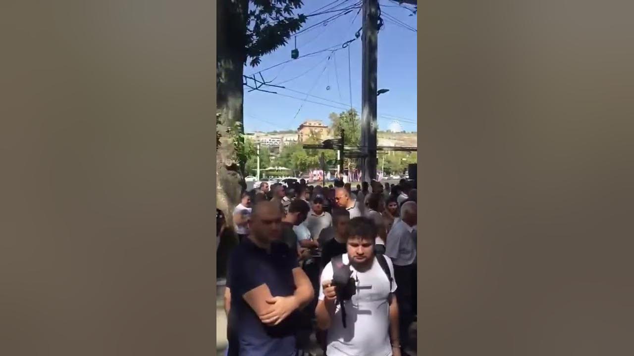 Видео с армяном. Видео с армяном. Армяне танцуют. Азербайджанин говорит пг русски. Армянина.
