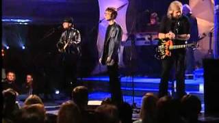 Bee Gees : Man in the middle. screenshot 5