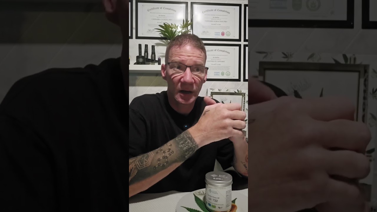 Lemon Diesel from glasspharmsuk. Well grown medicine with lively enough terpene profile.