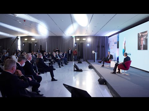 PM Kyriakos Mitsotakis' fireside chat with Jeffrey Sachs at the "Athens ESG & Climate Crisis Summit"
