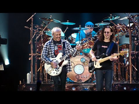 Rush ~ La Villa Strangiato ~ Time Machine - Live in Cleveland [HD 1080p] [CC] 2011