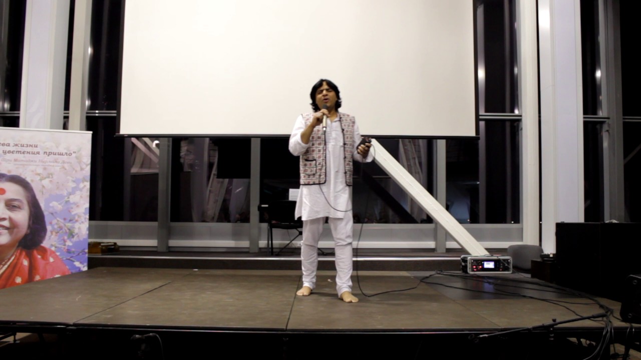 Гулфам Сабри поет "Мне малым мало спалось" - YouTube