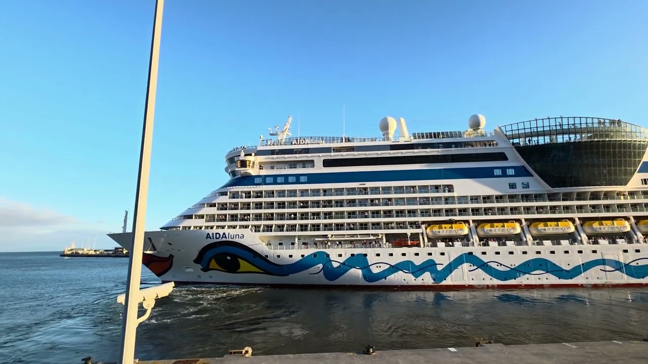 Aida Luna Funchal, Madeira