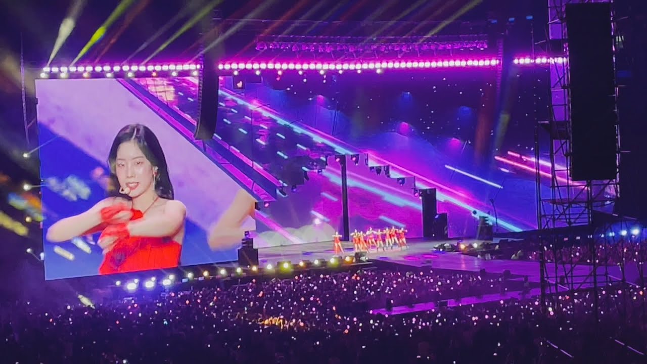 TWICE - I CAN'T STOP ME - Brazil, Sao Paulo Allianz Parque ‘READY TO BE’ Tour [240206]